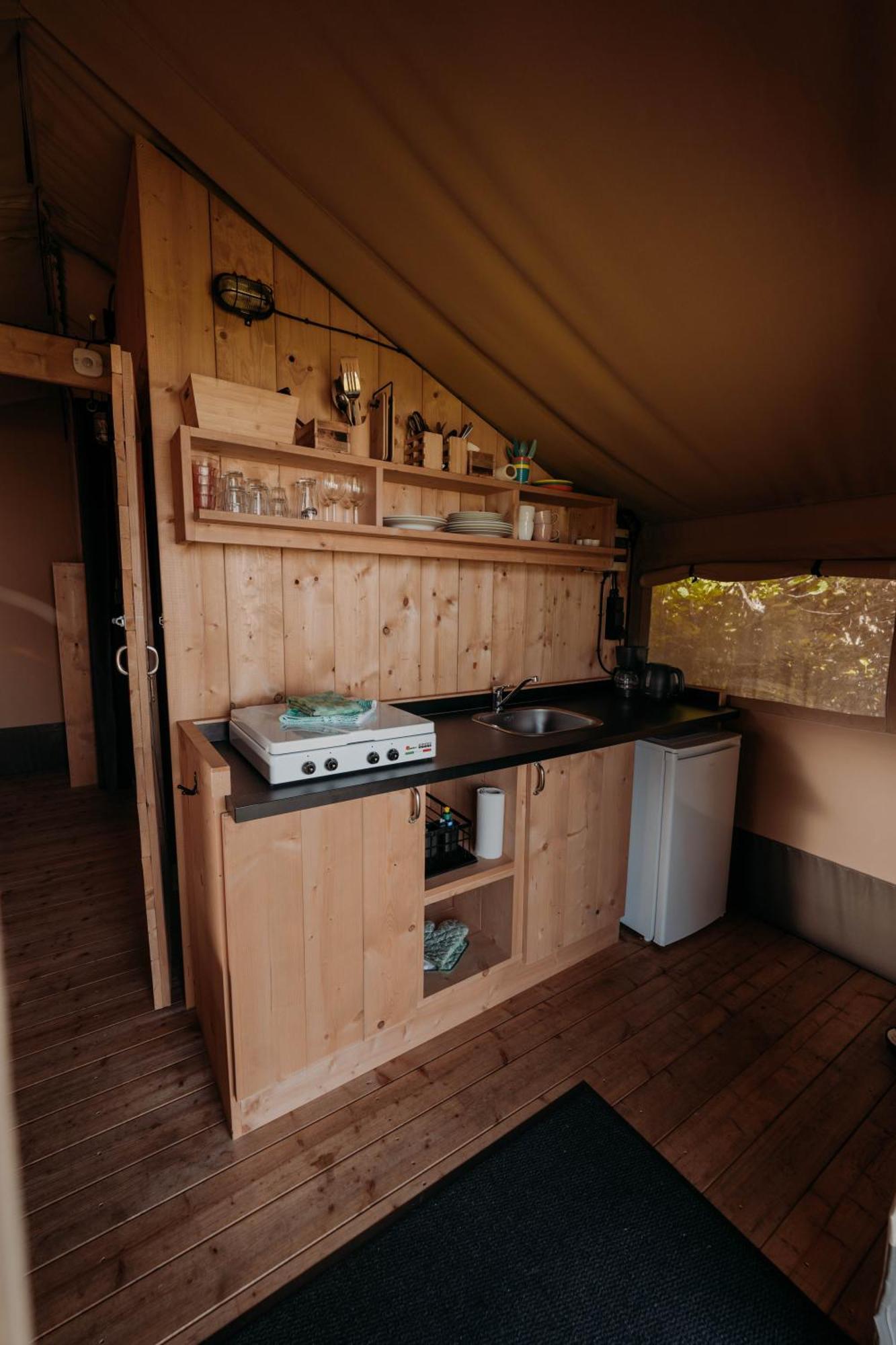 Camping De Tulpenweide Breezand Quarto foto